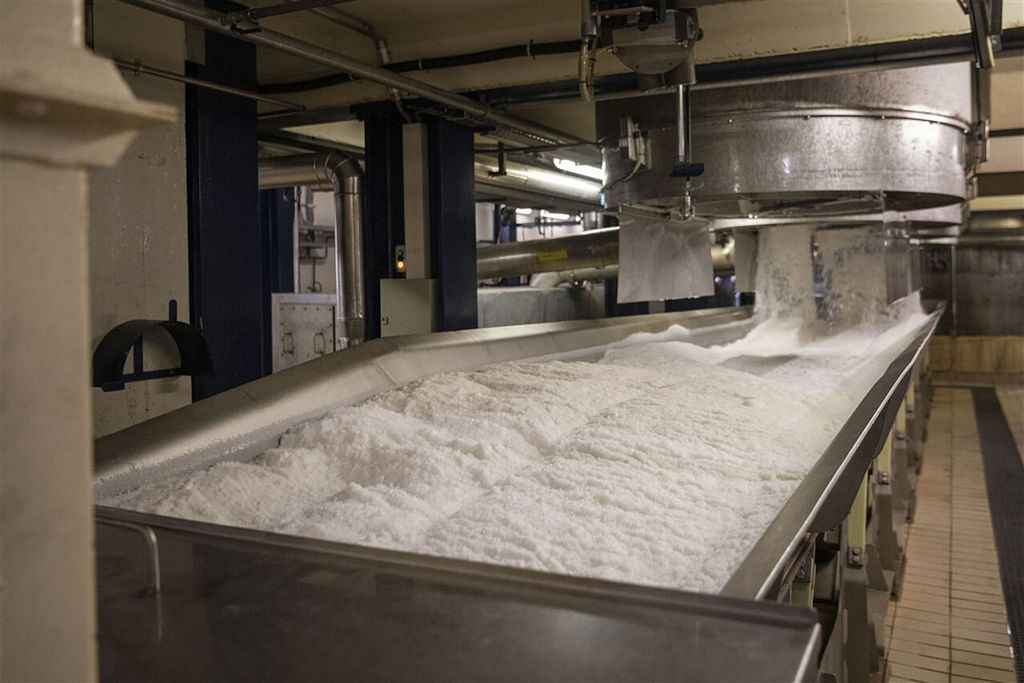 Productie van suiker bij de Zwitserse producent Zucker AG. - Foto: ANP