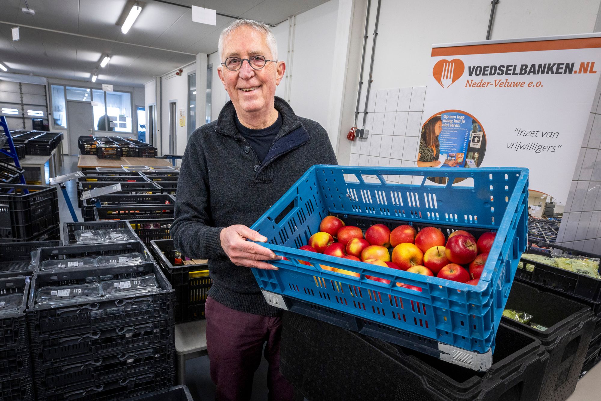 “Met een half procent van alle industrieappels kunnen we ieder kind dat afhankelijk is van de voedselbank een appel meegeven”, zegt Gert Mulder, voorzitter van de Groente & Fruitbrigade. Foto: Koos Groenewold