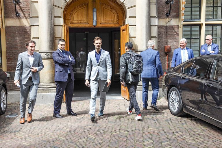 Staatssecretaris Maarten van Ooijen van Jeugd en Preventie op het Binnenhof. - Foto: ANP