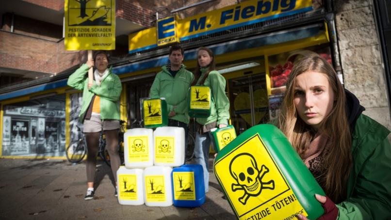 De Duitse actie van Greenpeace met protesten voor supermarkten
