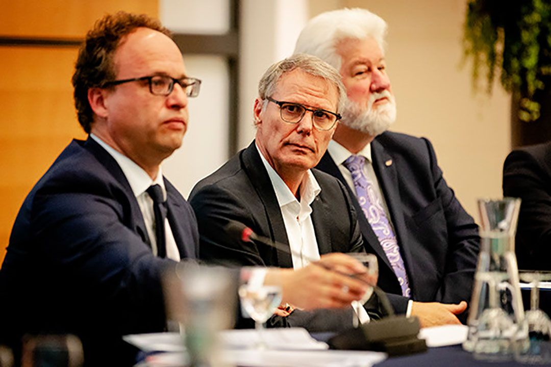 Minister Koolmees van Sociale Zaken en Werkgelegenheid, Han Busker voorzitter van de FNV en vakbond voorzitter CNV Maurice Limmen tijdens de presentatie van de vernieuwing van het pensioenstelsel. - Foto: ANP