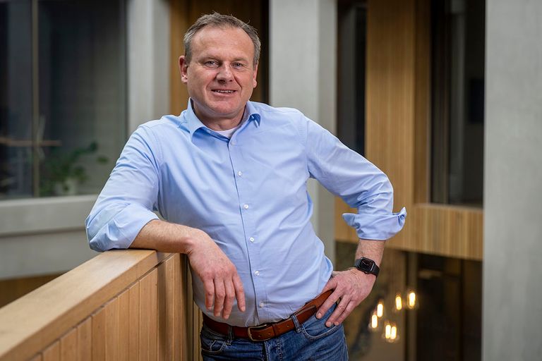 Rob Steur, Business Unit Director Europe van Quorn Foods: "Het tijdsgewricht zit mee. We gaan verder accelereren op verduurzaming. Mycoproteïne is een van de meest duurzame grondstoffen en die willen we beschikbaar maken voor andere partijen." - Foto: Koos Groenewold