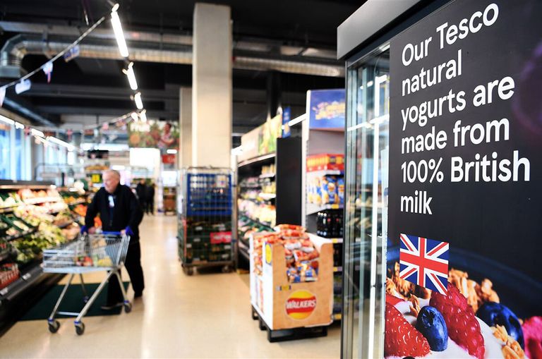Britse supers ontkennen dat zij profiteren van de hogere voedselprijzen. - Foto: ANP