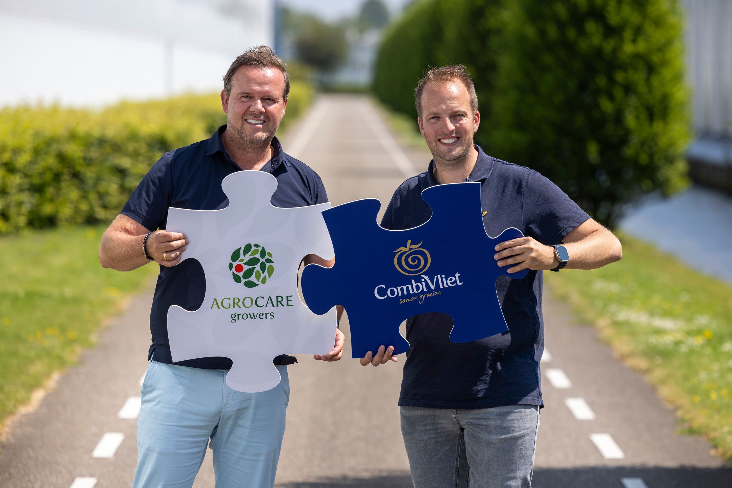 Algemeen directeur Kees van Veen van Agro Care en algemeen directeur Roy van Vliet van CombiVliet.