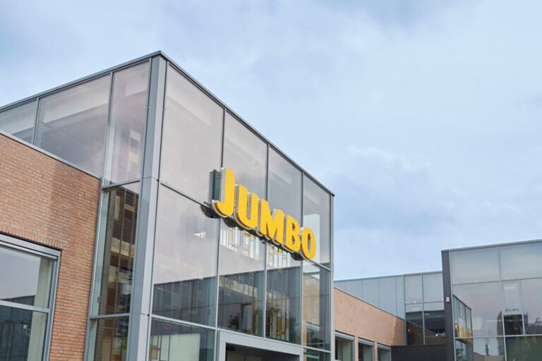 Jumbo wil de inkoop van groente en enkele fruitsoorten toch niet via een servicestation laten lopen. - Foto: Jumbo.