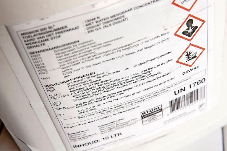 Zakken voor af te voeren verpakkingen zijn te bestellen bij de distributeurs van gewasbeschermingsmiddelen - Foto: Hans Prinsen
