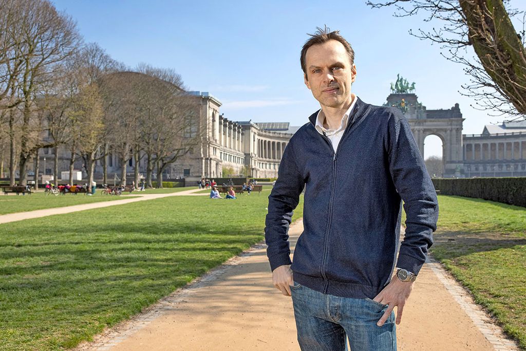 Prof. Dr. Ir. Frédéric Leroy (46) in het Jubelpark in Brussel. Foto: Peter Roek