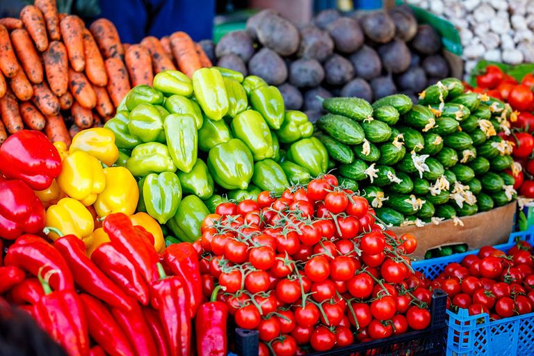 Nederlanders zijn meer groenten en fruit gaan eten tijdens de coronacrisis. - Foto: Canva.com