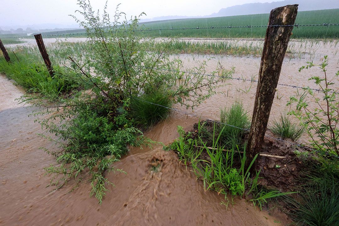 Wateroverlast in Zuid-Limburg. - Foto: Bert Jansen