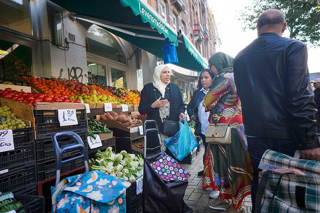 NVWA wil meer kijken naar groente en fruit van buiten Nederland in kleine ketens. Mulder/Hollandse Hoogte