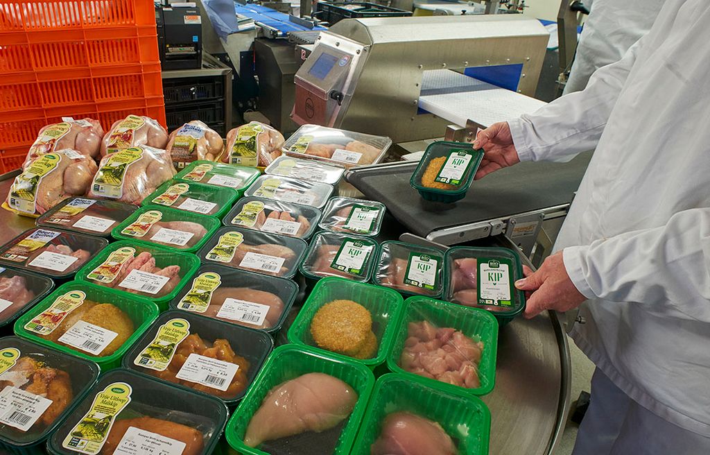 Cruciaal is volgens de Brabantse gedeputeerde Lemkes-Straver dat ook de afzet van biologische producten wordt gestimuleerd. - Foto: Wout van Assendelft