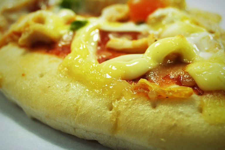 De fabriek in Hilbert levert onder meer kaas levert voor pizza’s, bakproducten en maaltijden. Foto: Canva