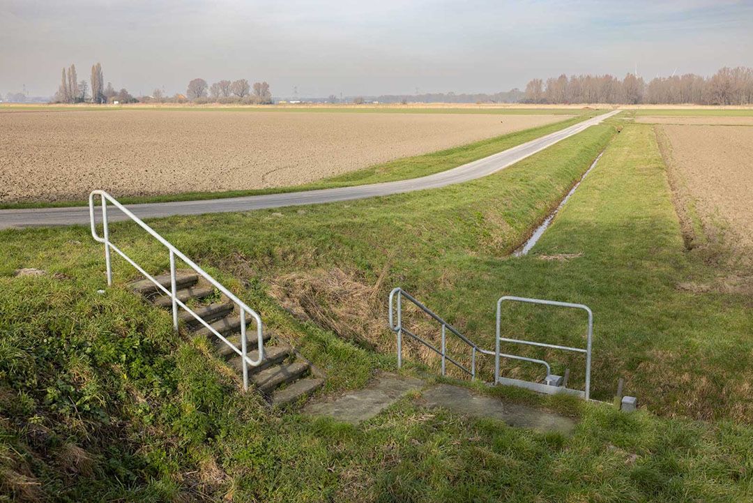 Dit voorjaar ontstond er grote commotie over de nieuwe bufferstrook-kaarten. Veel sloten staan hier verkeerd op, zeggen boeren en adviseurs. - Foto: Peter Roek