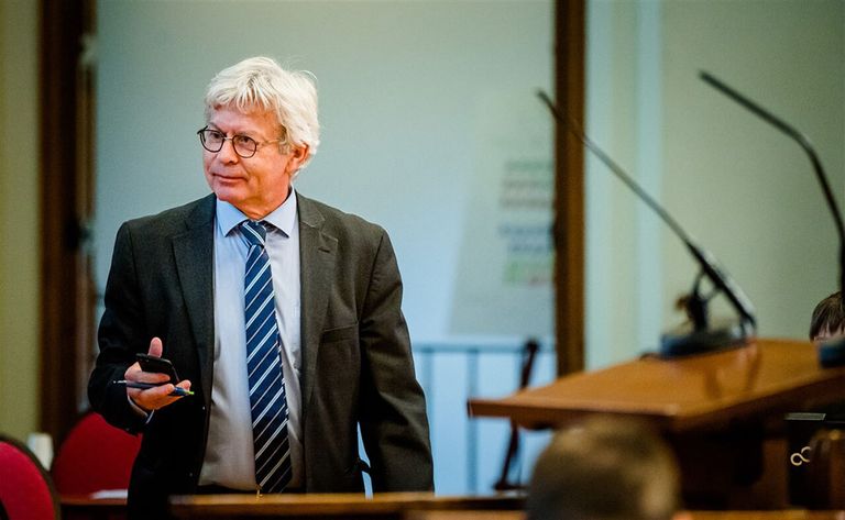 Ferd Crone (PvdA) adviseert de overheid de landbouw een helder perspectief én ondersteunend beleid te bieden, om de samenwerking vlot te trekken. - Foto: ANP