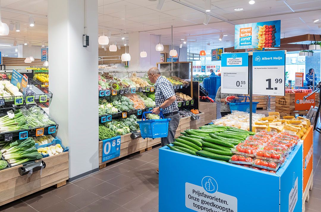 Albert Heijn wil de impact op klimaat, biodiversiteit en dierenwelzijn aanpakken door samenwerking met WWF.  - Foto: Albert Heijn, Yasmin Hargreaves