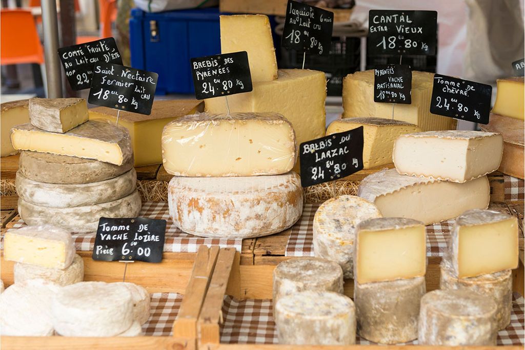 Savencia is het tweede kaasbedrijf van Frankrijk met merken als Coeur de Lion, Saint Agur en Tartare. – Foto: Canva/pepmiba