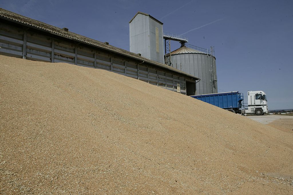 Een graanopslag in Frankrijk. Granen namen daarmee meer dan € 5 miljard van de totale agrarische export voor hun rekening. Foto: Mark Pasveer
