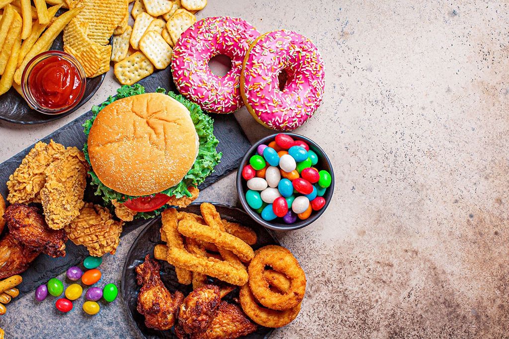 Het consumeren van suikerhoudend voedsel en dranken is sterk verbonden met obesitas en ziektes zoals diabetes type 2 en hart- en vaatziekten, de belangrijkste doodsoorzaak in de VS. Foto: Canva