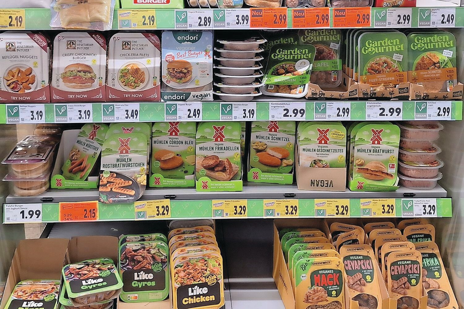 R&uuml;genwalder M&uuml;hle in het veganschap bij Kaufland. Foto: Misset