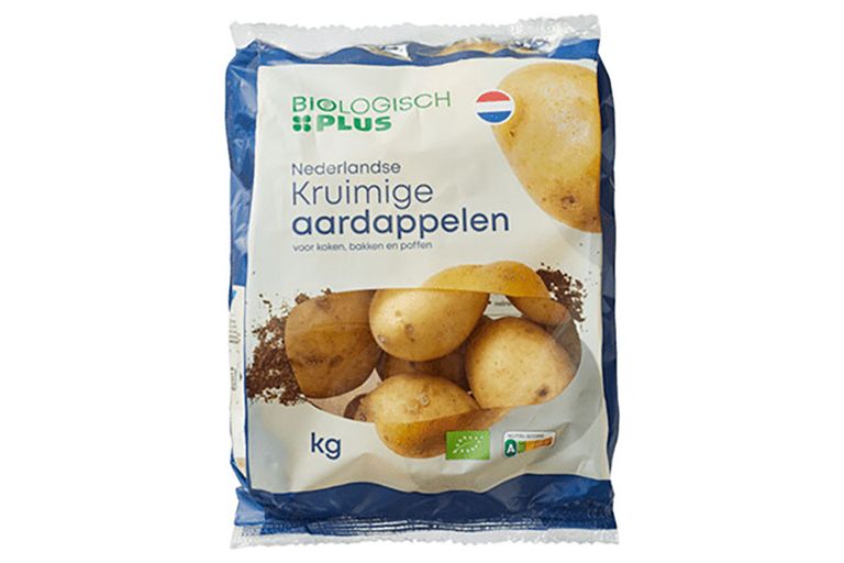 Vanaf 20 september zijn de onbewerkte aardappelen in 1 kilo zakken standaard biologisch bij Plus. - Foto: Plus