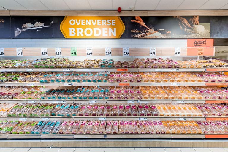 Bij het brood van Lidl voldoet nu 60% van het assortiment aan de Schijf van Vijf door onder andere de hoeveelheid vezels te verhogen en het zoutgehalte te verlagen. Foto: Henk van der Giesen