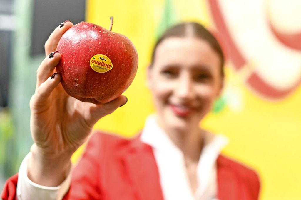De Evelina-appel was nadrukkelijk aanwezig op de Fruit Logistica in Berlijn. - Foto: Volkmar Otto