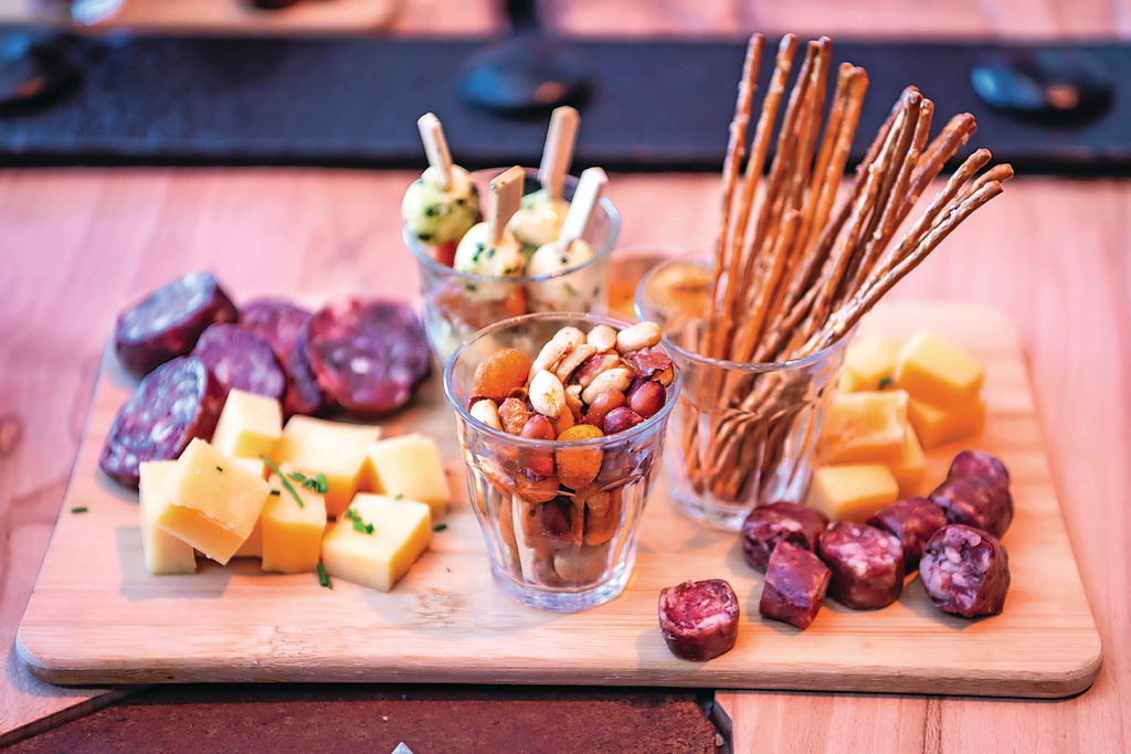 EIT Food stelt vast dat Europese consumenten plantaardige vervangers nog niet zien als eten dat ze gebruiken tijdens feestelijke momenten. Foto: ANP
