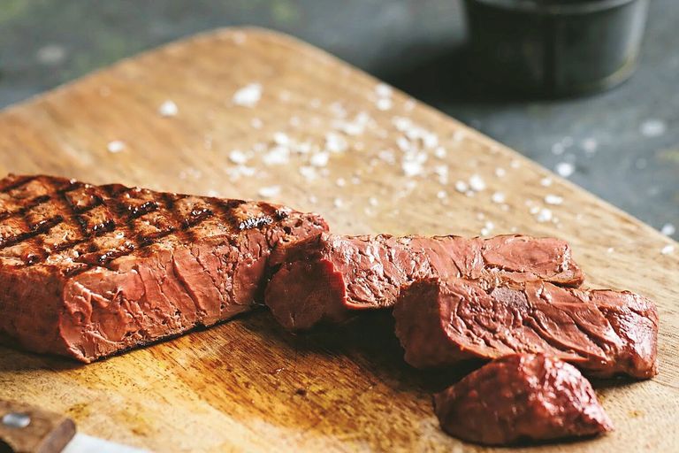 De whole cut-steak van Adamo Foods. Dit bedrijf haalde een investering van €10 miljoen binnen. Foto: Adamo Foods