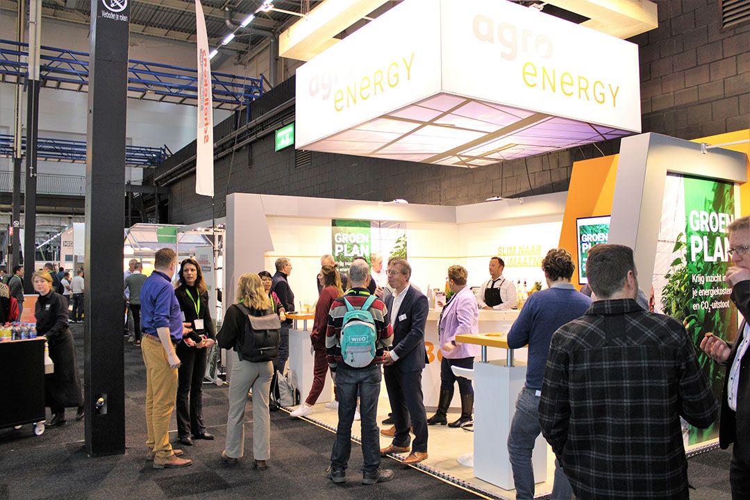 Drukte bij de stand van AgroEnergy op de HortiContact beurs in Gorinchem. Foto: Ton van der Scheer