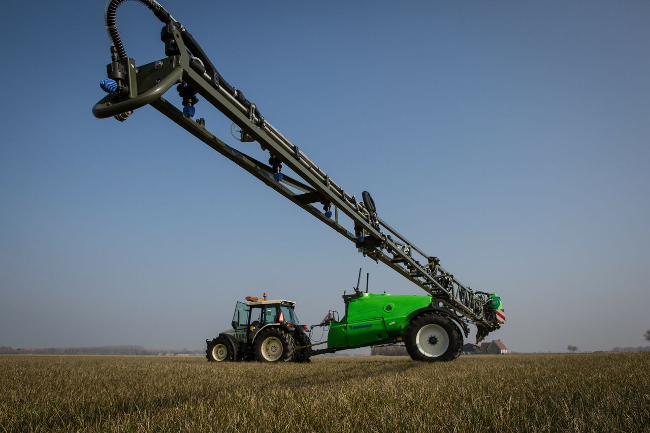 IVA stelt dat akkerbouwers heel precies werken met gewasbeschermingsmiddelen. - Foto: Peter Roek