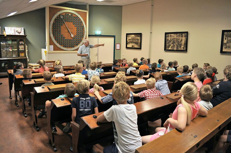 De veilingklok werd in de groentewereld 25 jaar geleden gereduceerd  tot iets voor in het museum. - foto: G&F