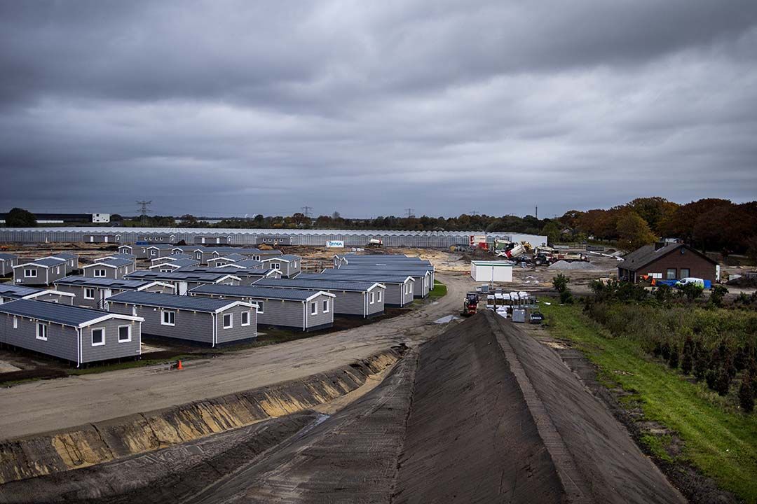 Huisvesting bij de bedrijven waar arbeidsmigranten werken scheelt overlast en zorgt voor minder concurrentie op de reguliere woningmarkt. - Foto: ANP