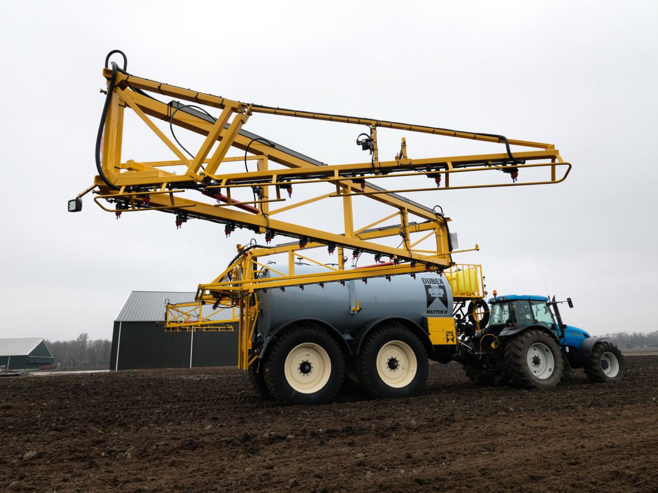 Dubex spuiten hebben een goed imago, staan bekend als een technisch sterke machines tegen een gemiddelde prijs. Het mogelijke faillissement komt dan ook als een verrassing. - Foto: Hans Banus