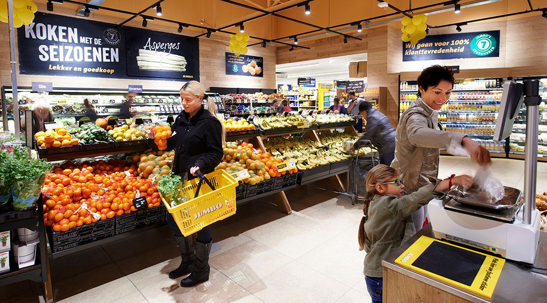 Jumbo houdt prijzen van Conference vast op ¬ 1,99, wat leidt tot behoorlijke vraag. - Foto: Jumbo