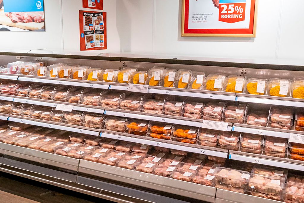 De bevoorrading van supermarkten kan volgens FNV in gevaar komen. - Foto: Roel Dijkstra