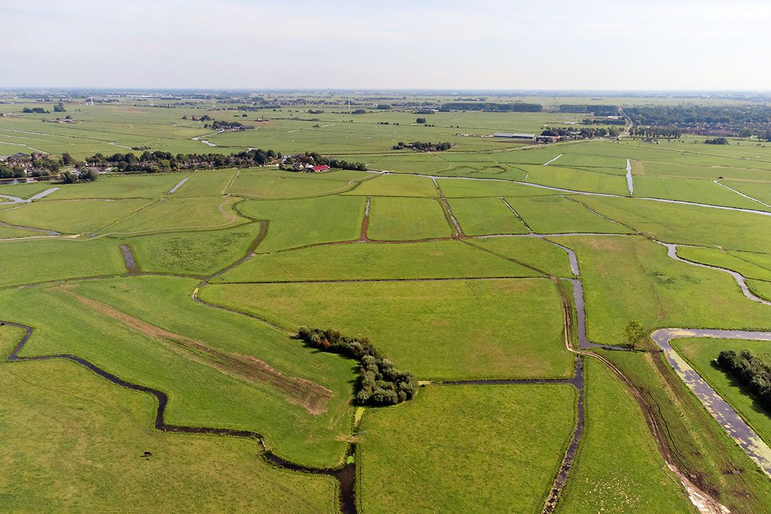 Is er sprake van een watervoerende of droge sloten? In het eerste geval is de bufferstrook 3 meter, in het tweede geval moet een bufferstrook van 1 meter worden aangehouden. - Foto: Herbert Wiggerman