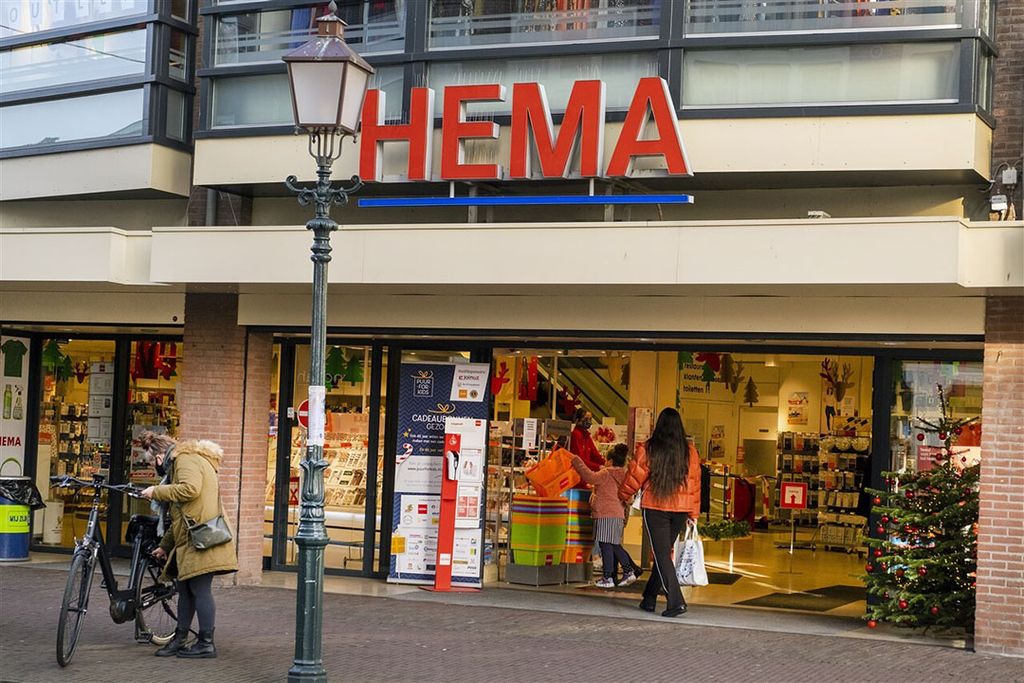 Uiteindelijk is met ABN Amro, ING en Rabobank € 400 miljoen aan financiering geregeld voor de overname van Hema. Foto: ANP