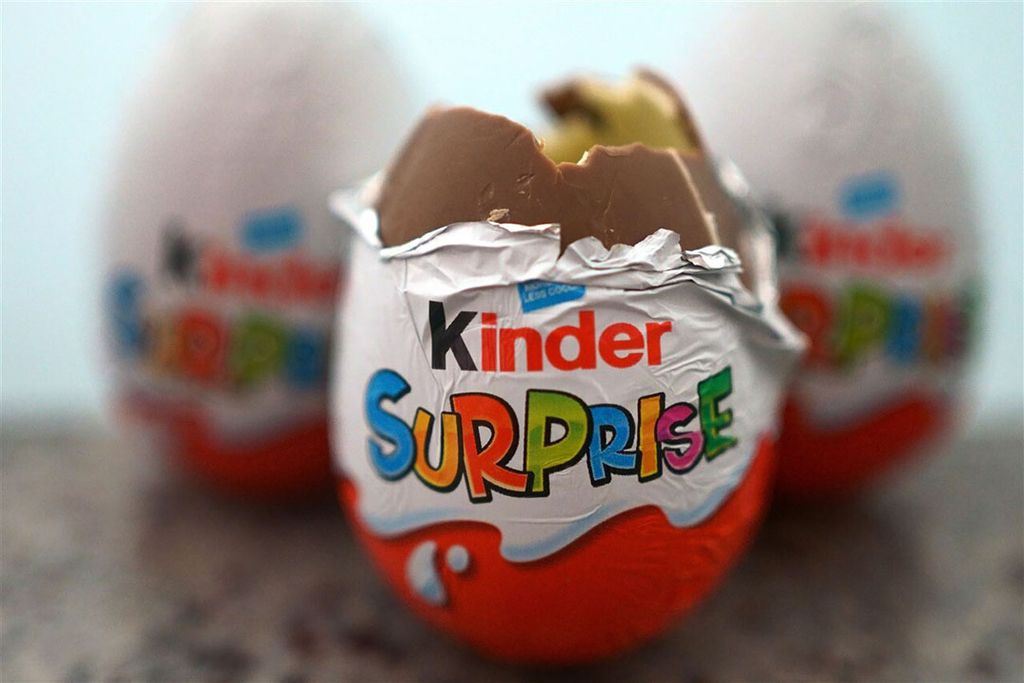 In diverse EU-landen zijn Kinder Surprise-eieren teruggeroepen vanwege salmonella-infecties. - Foto: ANP