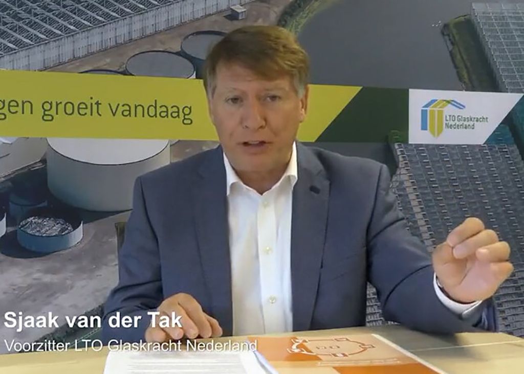 Sjaak van der Tak in zijn eerste vlog onder de noemer Sjaak Topics. - Beeld: Glastuinbouw Nederland