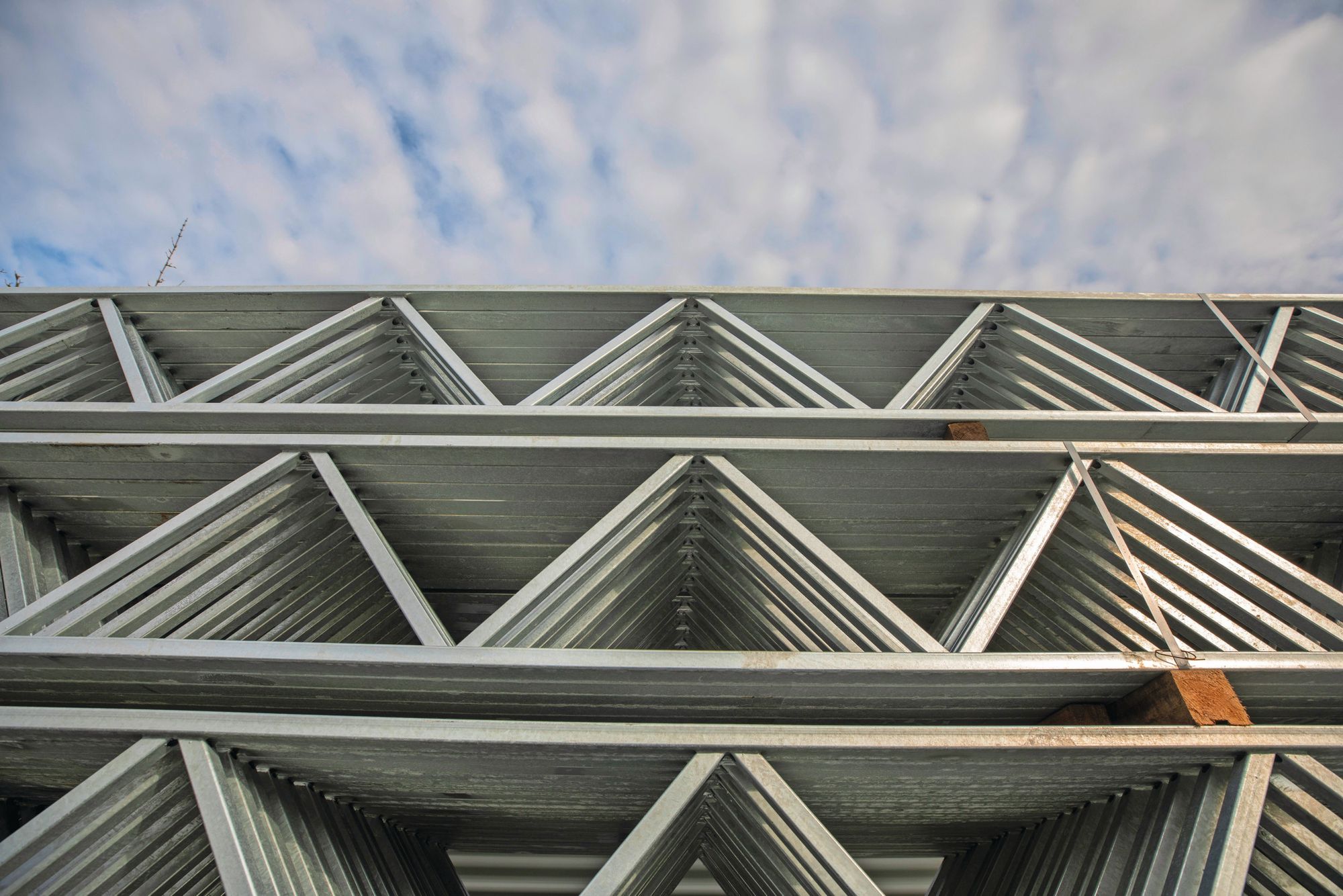 Nieuwbouw kassen leidt ook tot verdere besparing in het model van TNO. Foto: Roel Dijkstra.