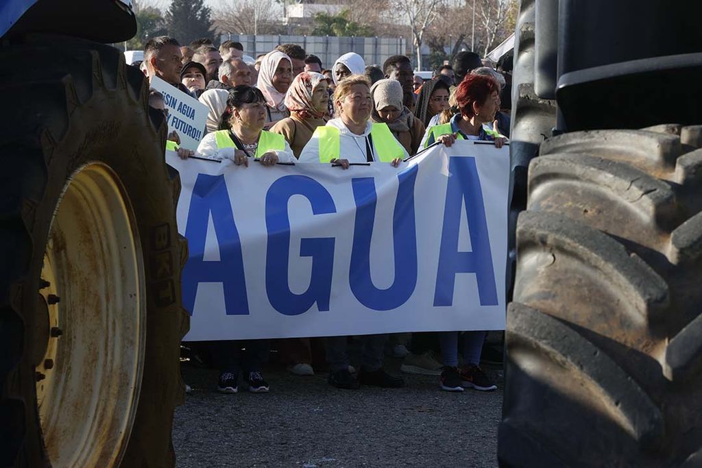 Protest in Sevilla. - Foto: EPA