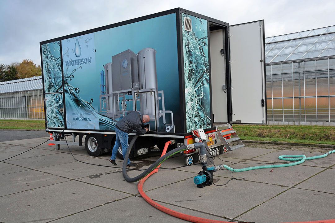 Mobiel zuiveren is een manier om aan emissie-eisen te voldoen. - Foto: Peter Visser