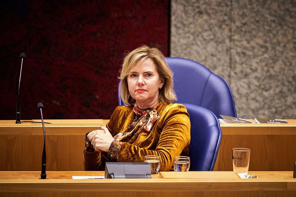 Minister Cora van Nieuwenhuizen van Infrastructuur en Waterstaat (VVD) in de Tweede Kamer. Foto: ANP