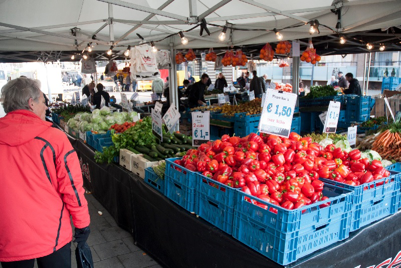 Gemeente: AGF-plaats op weekmarkt moet biologisch