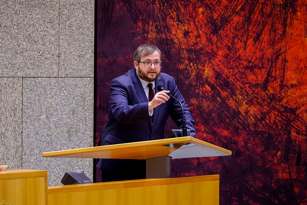 Landbouwwoordvoerder Frank Futselaar (SP) in de Tweede Kamer. - Foto: Roel Dijkstra