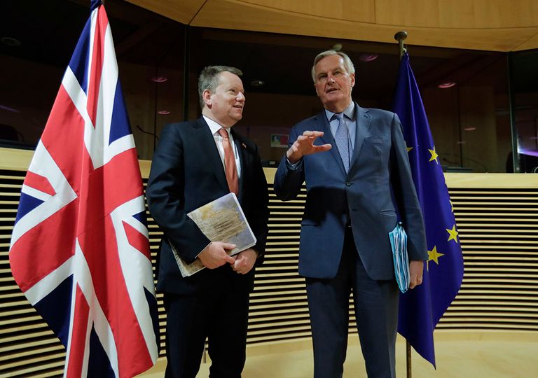 David Frost (l.) en Michael Barnier (r.). - Foto: EPA