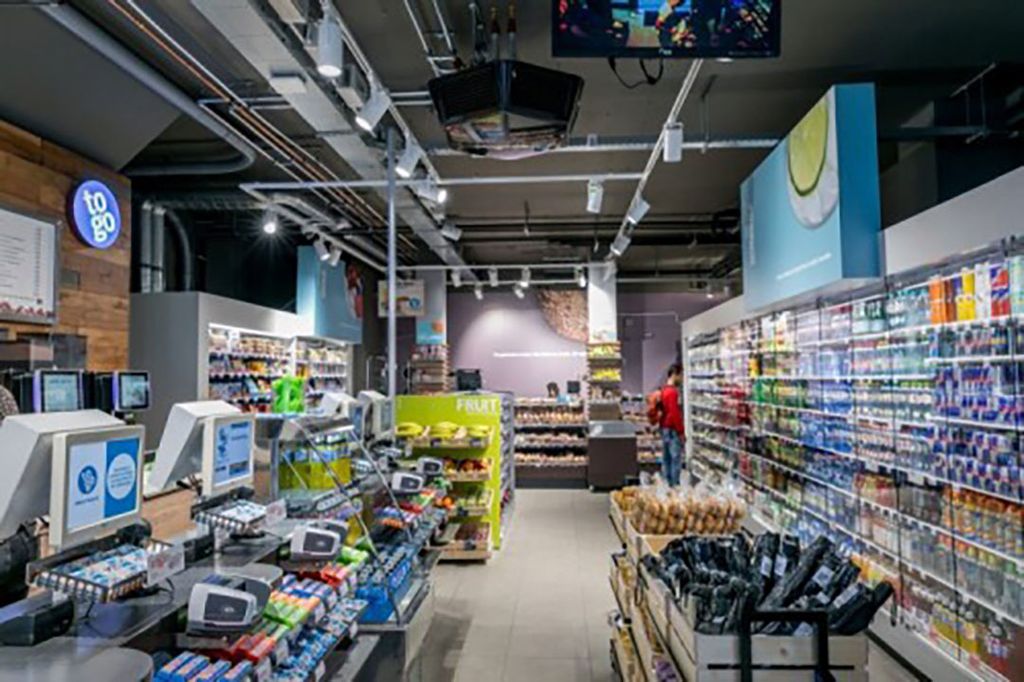 De uitbreiding van de AH to Go-winkels bij tankstations droeg bij aan de groei van het marktaandeel van Albert Heijn. - Foto: Albert Heijn