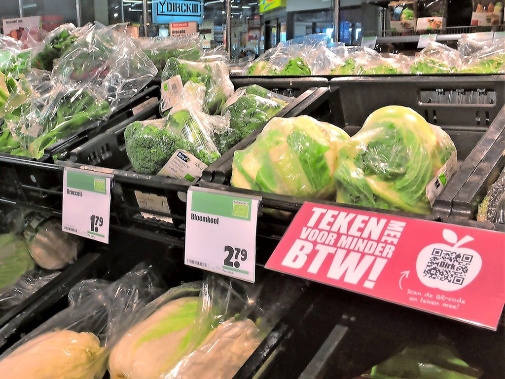 Een lagere btw voor groente en fruit, iedereen wil het, maar Belastingplan 2024 zegt nee. - Foto: Ton van der Scheer