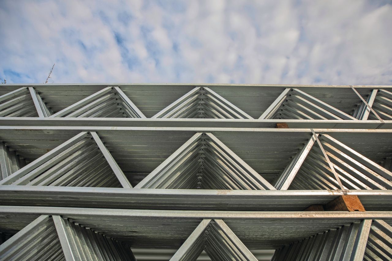 Nieuwbouw kassen leidt ook tot verdere besparing in het model van TNO. Foto: Roel Dijkstra.