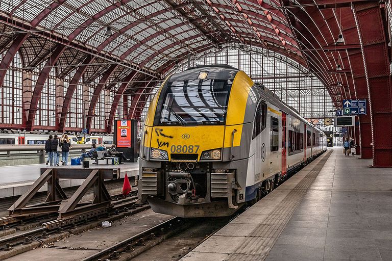 Het is volgens NMBS niet de bedoeling dat er winkels op de stations komen, maar juist makkelijke en snelle afhaalpunten. - Foto: Frank Barning/Pexels